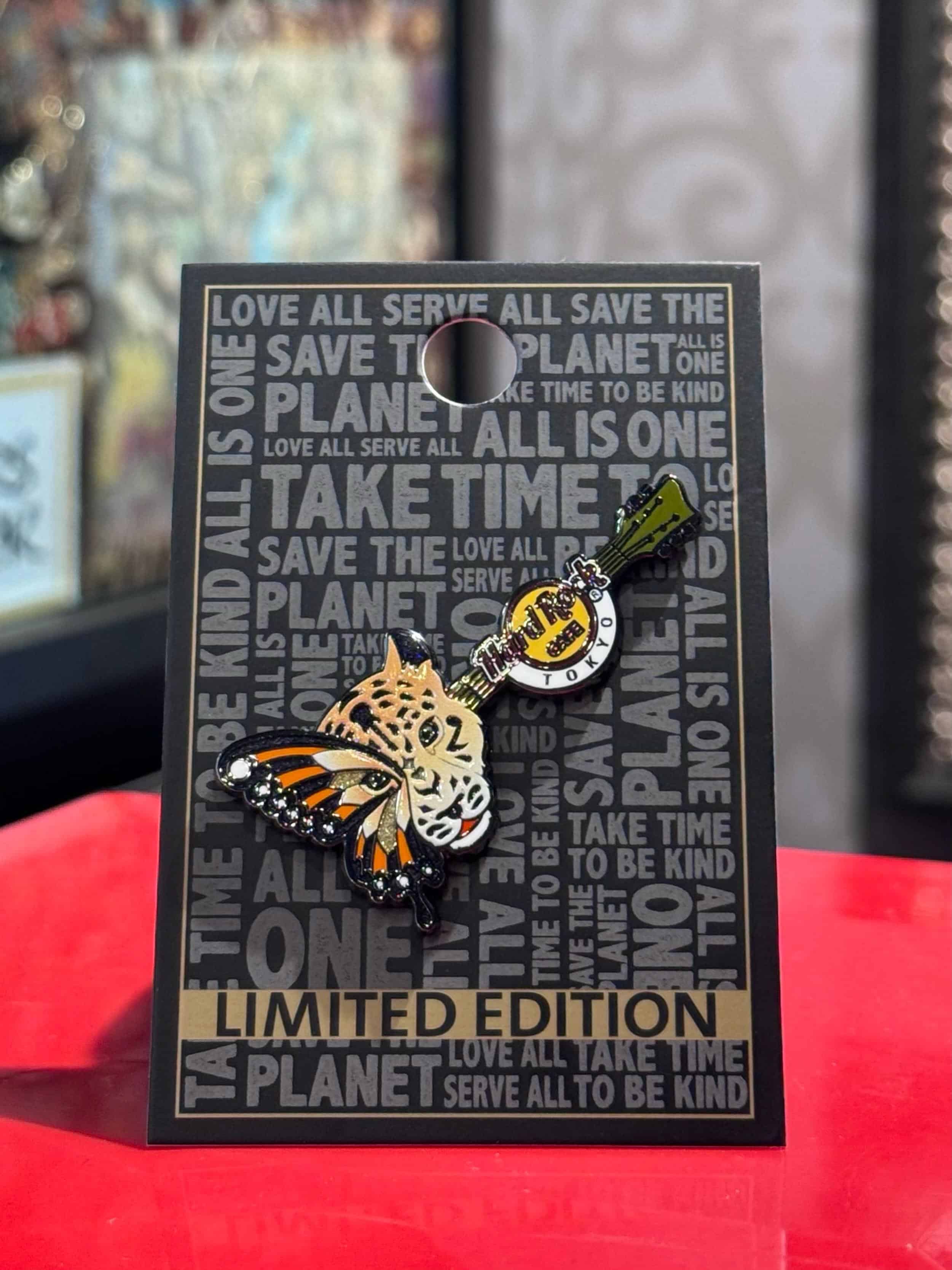 🦋 Leopard Butterfly GTR Pin 🐆🎸